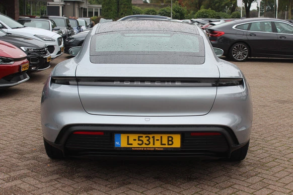 Porsche Taycan - Afbeelding 16 van 30