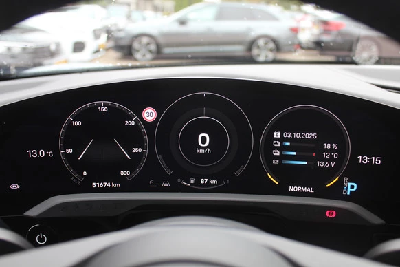 Porsche Taycan - Afbeelding 19 van 30