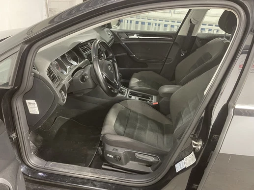 Volkswagen Golf - Afbeelding 8 van 30