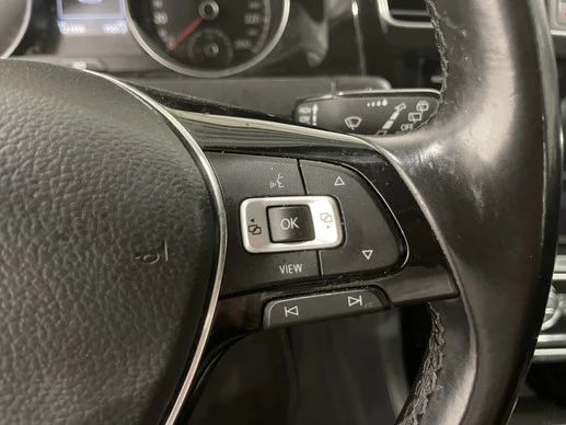 Volkswagen Golf - Afbeelding 16 van 30