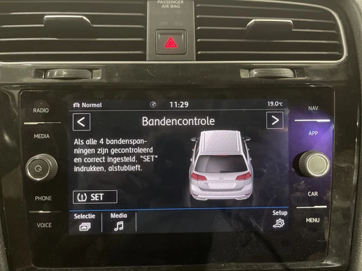 Volkswagen Golf - Afbeelding 28 van 30