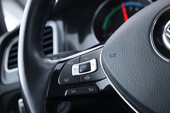 Volkswagen e-Golf - Afbeelding 16 van 30