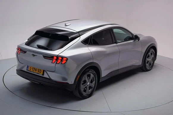 Ford Mustang Mach-E - Afbeelding 14 van 30