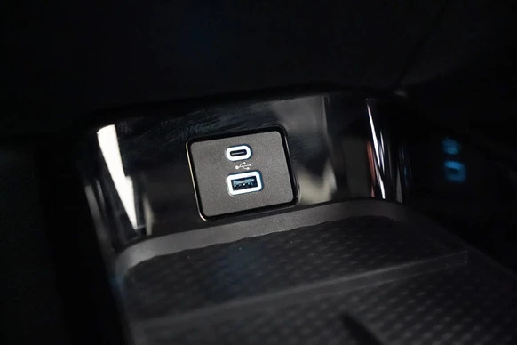 Ford Mustang Mach-E - Afbeelding 25 van 30