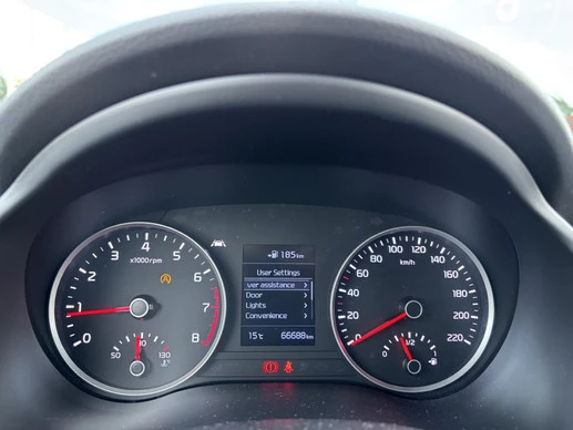 Kia Stonic - Afbeelding 19 van 24