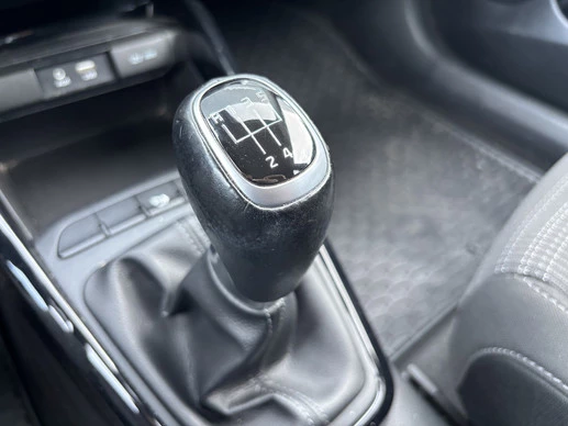 Kia Stonic - Afbeelding 22 van 24