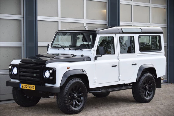 Land Rover Defender - Afbeelding 1 van 30