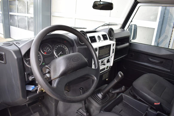 Land Rover Defender - Afbeelding 3 van 30
