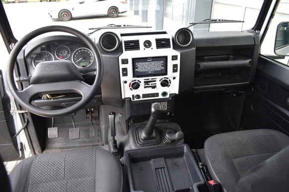 Land Rover Defender - Afbeelding 4 van 30