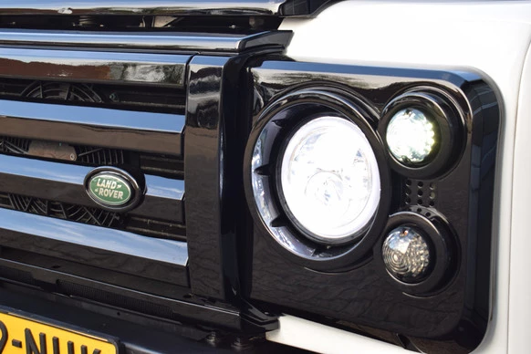 Land Rover Defender - Afbeelding 26 van 30