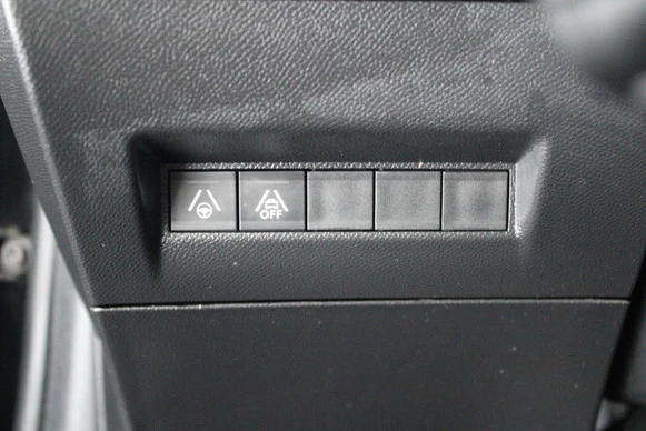 Peugeot e-208 - Afbeelding 15 van 30