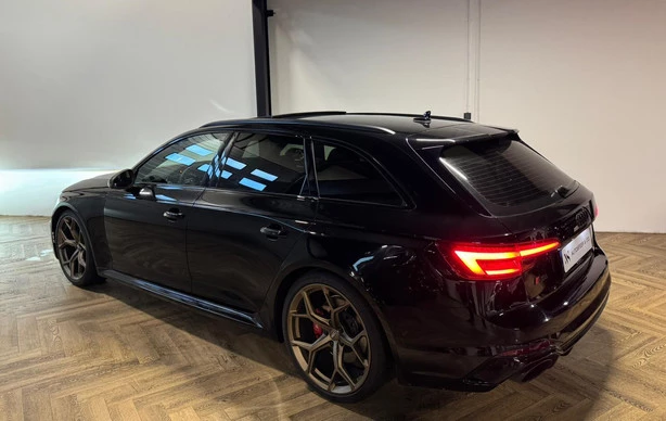 Audi RS4 - Afbeelding 2 van 30
