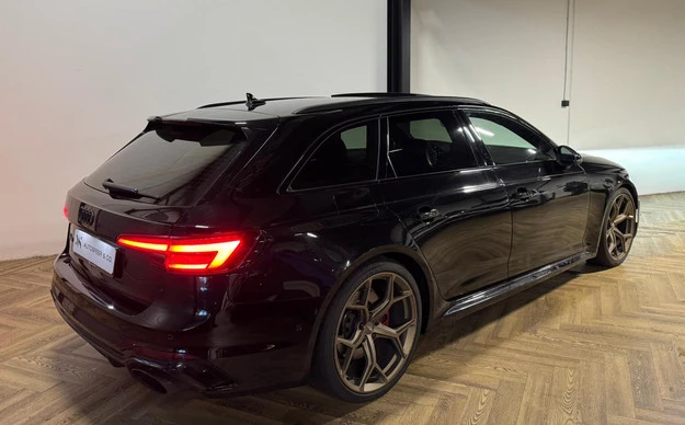 Audi RS4 - Afbeelding 18 van 30
