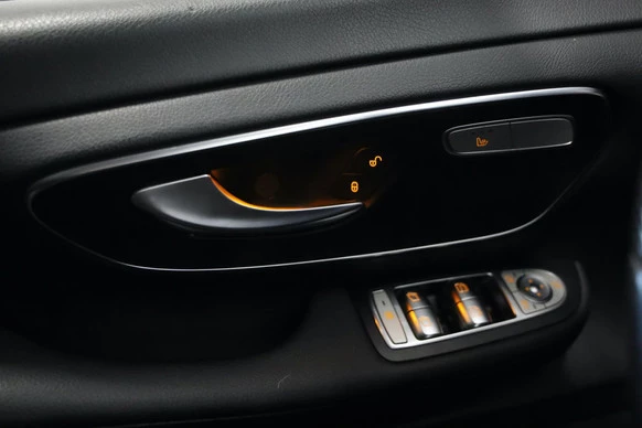 Mercedes-Benz V-Klasse - Afbeelding 19 van 30