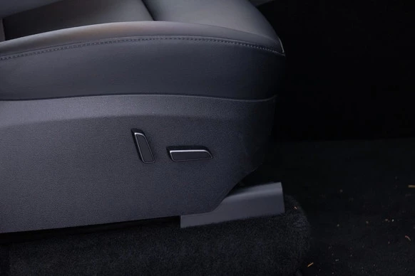 Tesla Model Y - Afbeelding 8 van 27