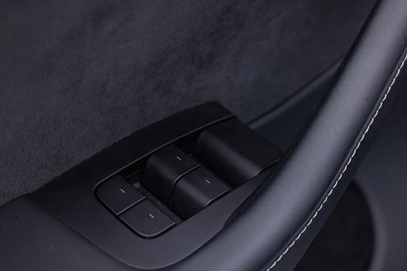 Tesla Model Y - Afbeelding 11 van 27