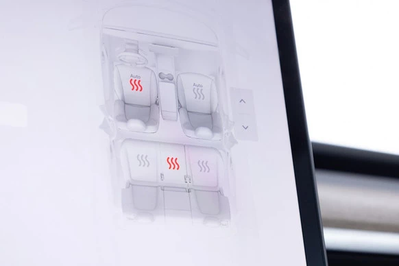 Tesla Model Y - Afbeelding 15 van 27