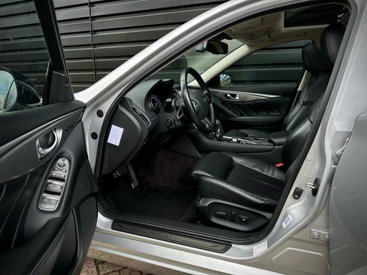 Infiniti Q - Afbeelding 10 van 30