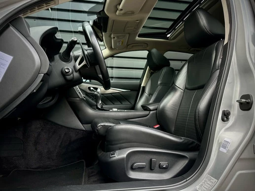 Infiniti Q - Afbeelding 16 van 30