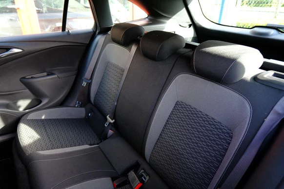 Opel Astra - Afbeelding 24 van 30