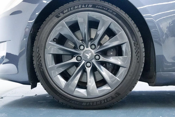 Tesla Model S - Afbeelding 20 van 24