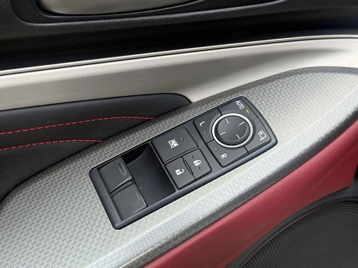 Lexus RC - Afbeelding 23 van 30