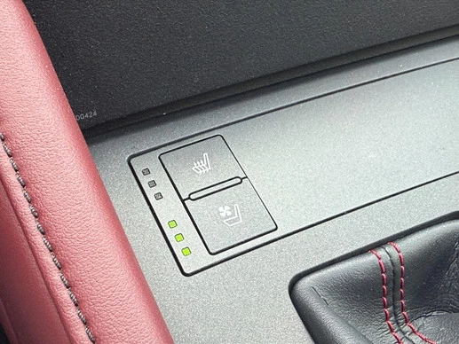 Lexus RC - Afbeelding 27 van 30