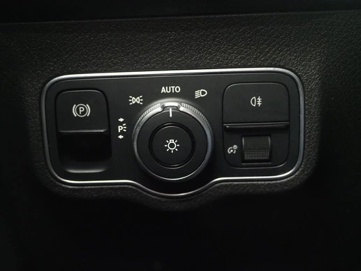 Mercedes-Benz GLB - Afbeelding 18 van 30