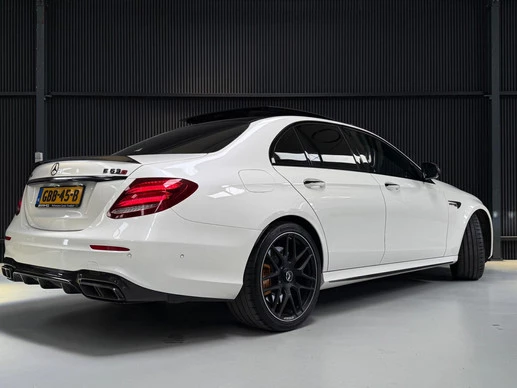 Mercedes-Benz E-Klasse - Afbeelding 17 van 30