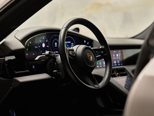 Porsche Taycan - Afbeelding 21 van 30