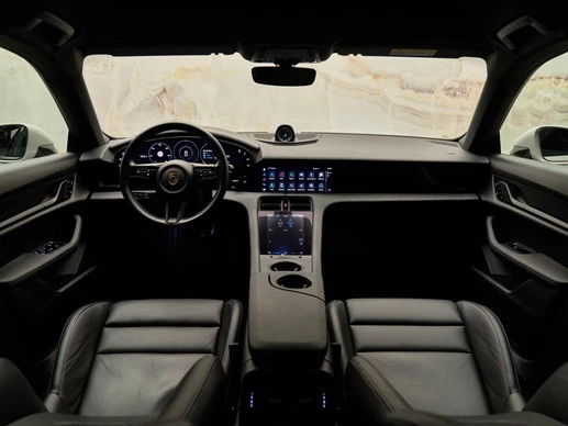 Porsche Taycan - Afbeelding 29 van 30