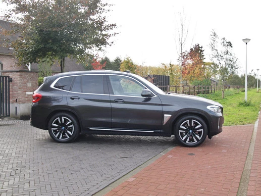 BMW iX3 - Afbeelding 11 van 30