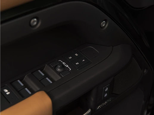 Land Rover Defender - Afbeelding 17 van 28