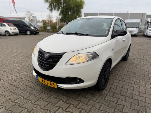 Lancia Ypsilon - Afbeelding 2 van 17
