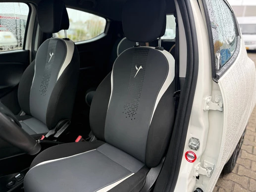 Lancia Ypsilon - Afbeelding 8 van 17