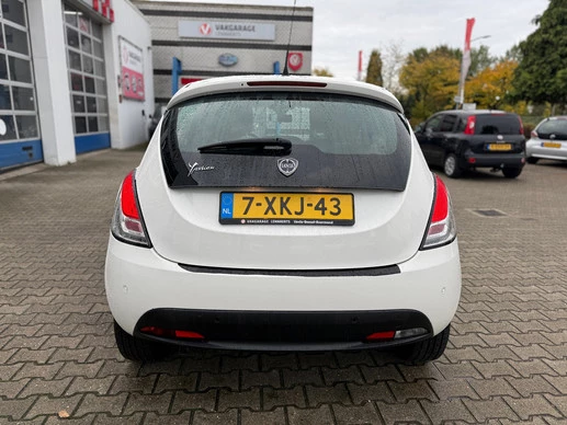 Lancia Ypsilon - Afbeelding 14 van 17