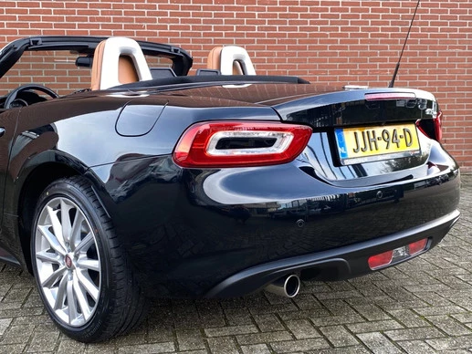 Fiat 124 Spider - Afbeelding 5 van 25
