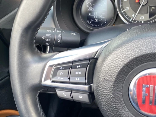 Fiat 124 Spider - Afbeelding 9 van 25