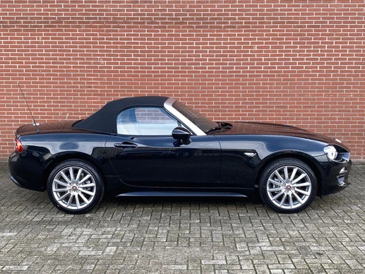 Fiat 124 Spider - Afbeelding 21 van 25