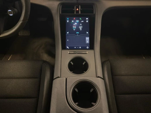 Porsche Taycan - Afbeelding 12 van 30