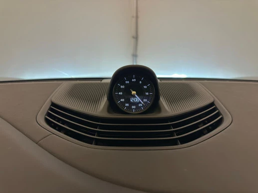 Porsche Taycan - Afbeelding 15 van 30