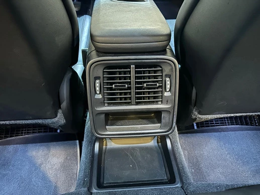 Porsche Taycan - Afbeelding 23 van 30