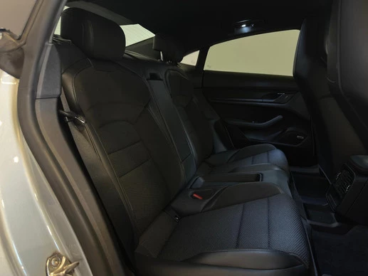 Porsche Taycan - Afbeelding 30 van 30