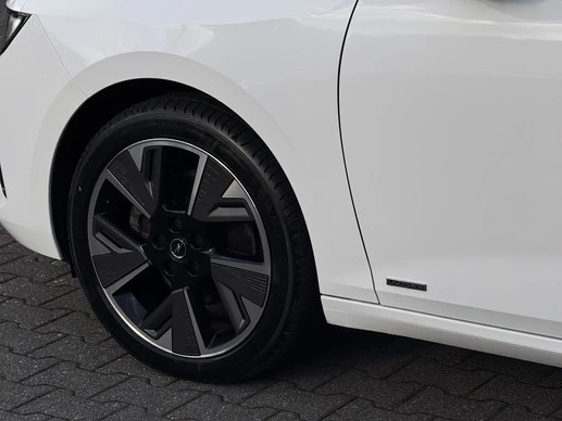 Opel Astra - Afbeelding 13 van 30