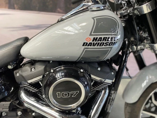 Harley-Davidson Sport Glide - Afbeelding 5 van 10