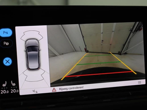 Volkswagen Golf - Afbeelding 18 van 30