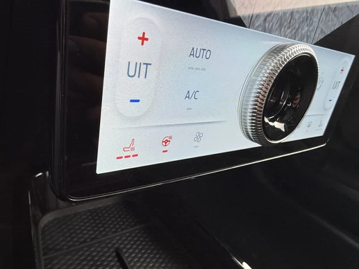 Ford Mustang Mach-E - Afbeelding 13 van 28