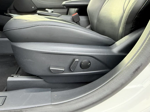 Ford Mustang Mach-E - Afbeelding 17 van 28