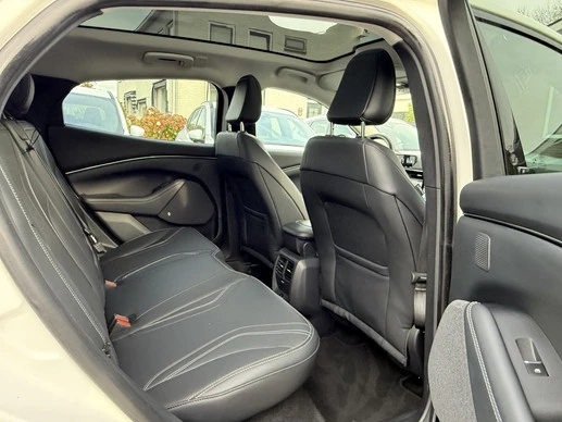 Ford Mustang Mach-E - Afbeelding 27 van 28