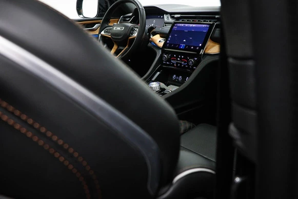 Jeep Grand Cherokee - Afbeelding 13 van 30